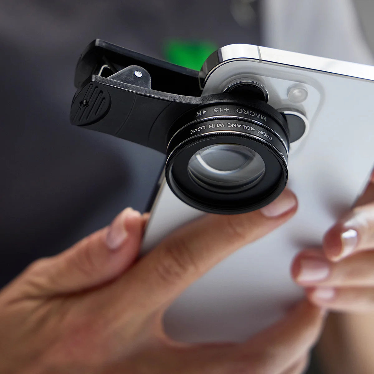 ערכת עדשות מאקרו למצלמת סמארטפון מבית 4Blanc
